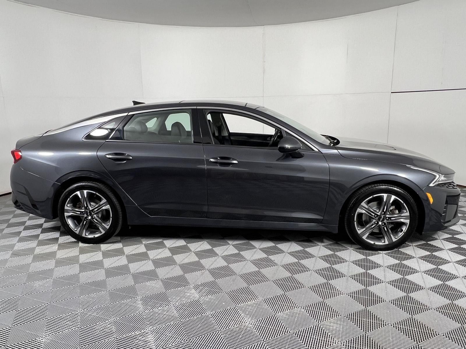 2022 Kia K5 EX