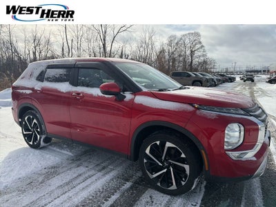 2022 Mitsubishi Outlander SE