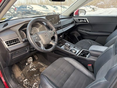 2022 Mitsubishi Outlander SE