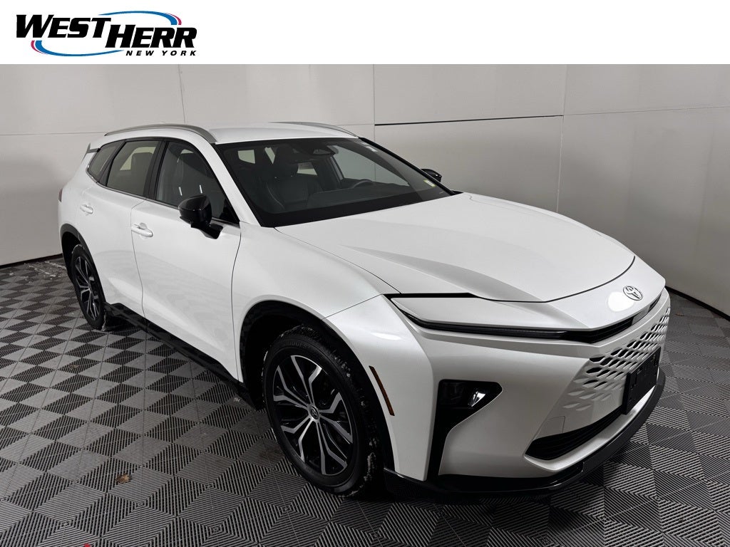 2025 Toyota Crown Signia Base