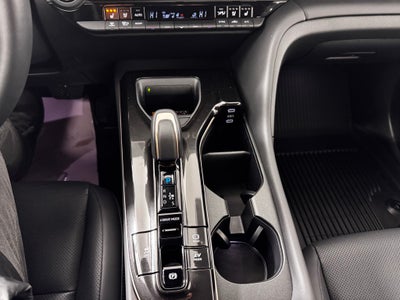 2025 Toyota Crown Signia Base