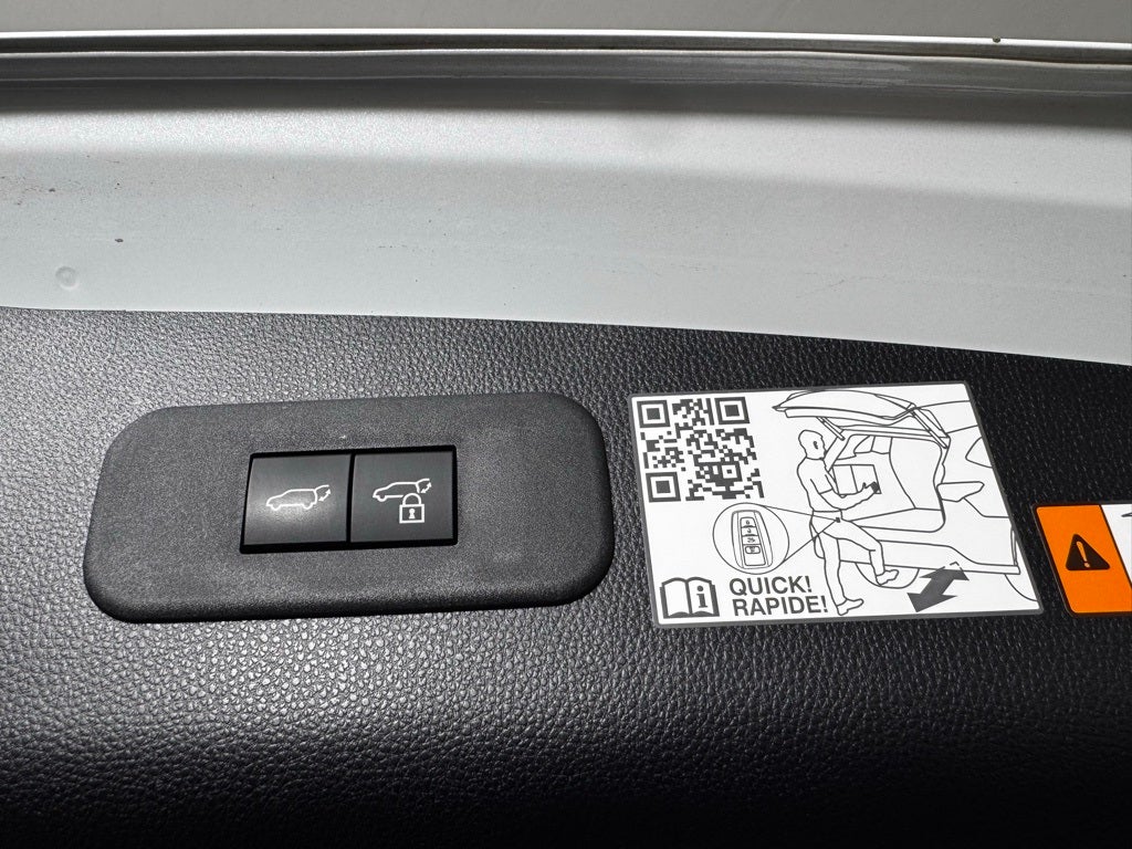 2025 Toyota Crown Signia Base