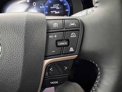 2025 Toyota Crown Signia Base