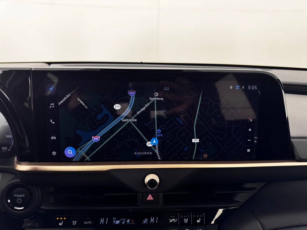 2025 Toyota Crown Signia Base