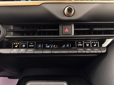 2025 Toyota Crown Signia Base