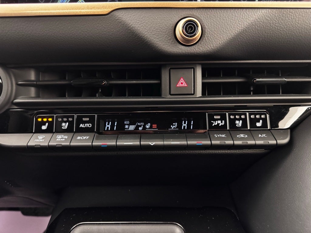 2025 Toyota Crown Signia Base