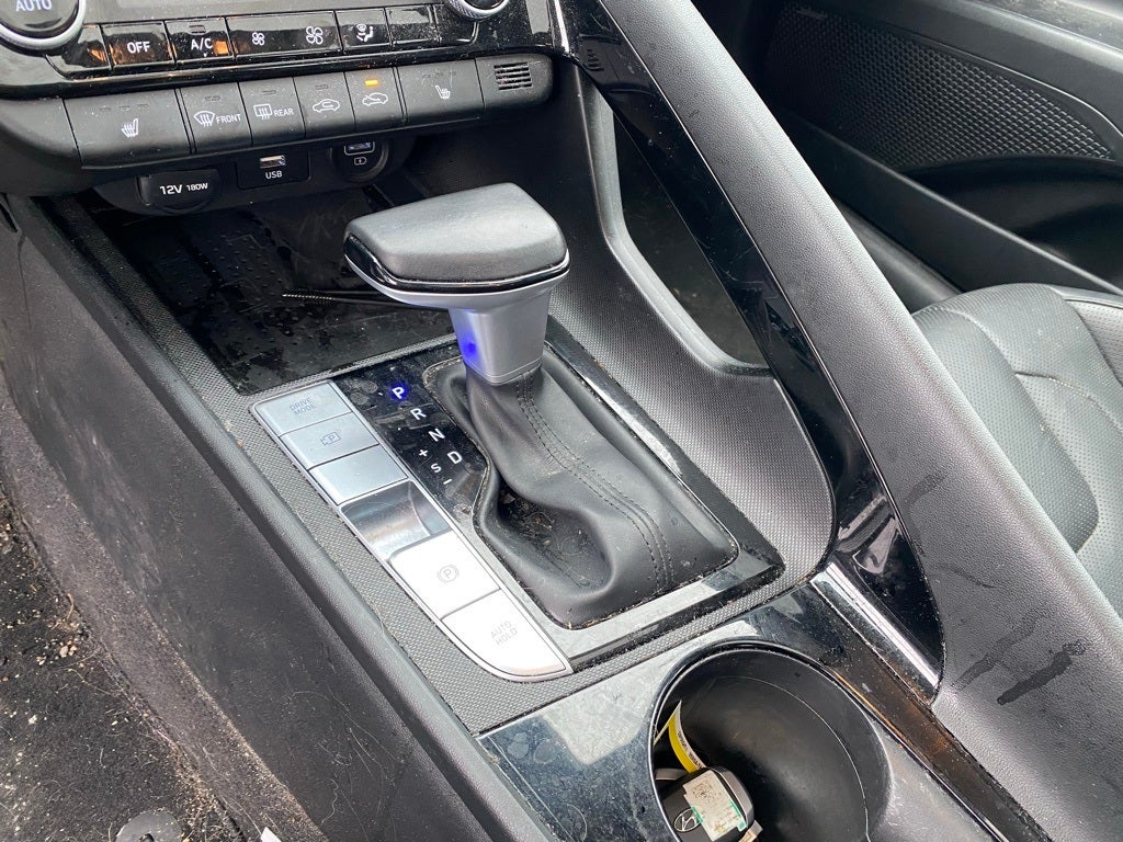 2021 Hyundai ELANTRA Limited