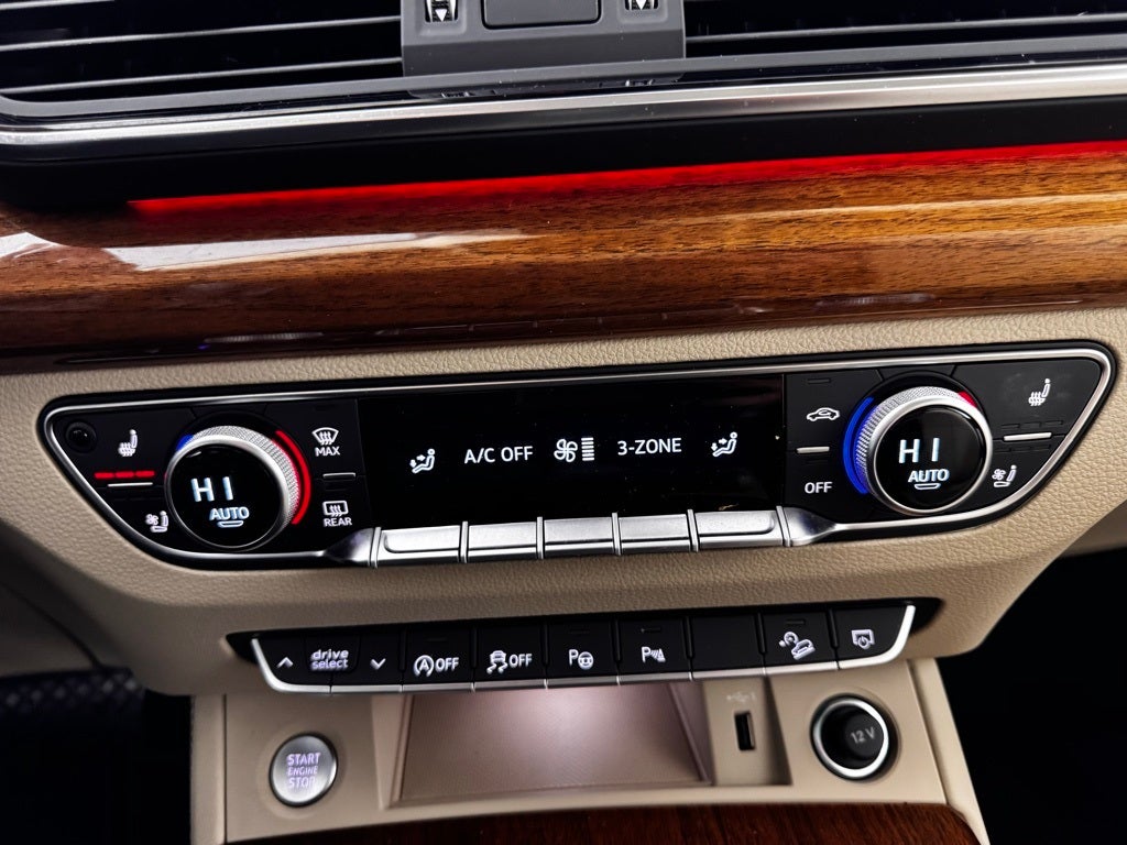 2023 Audi Q5 45 S line Prestige quattro