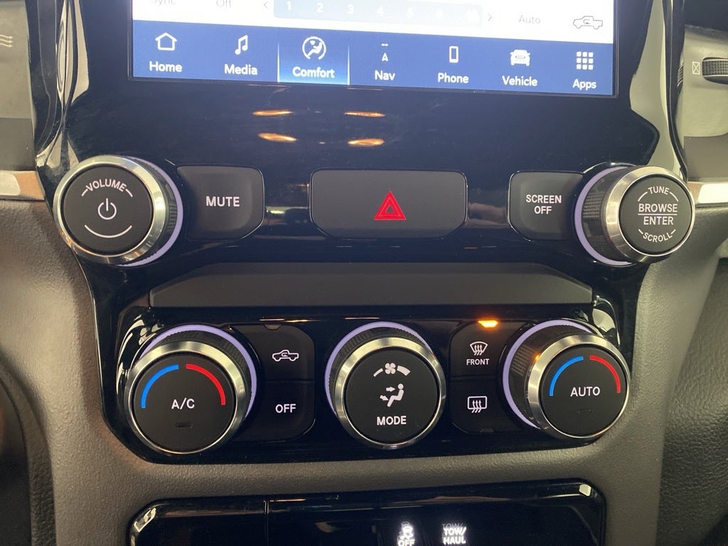 2022 RAM 1500 Big Horn/Lone Star Quad Cab