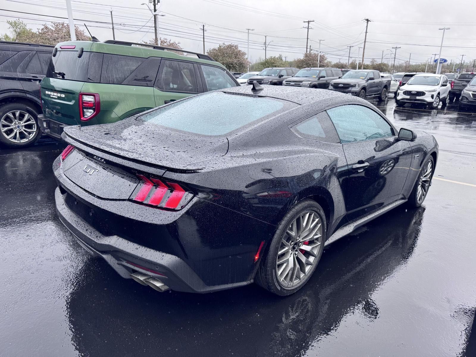 2025 Ford Mustang GT Premium