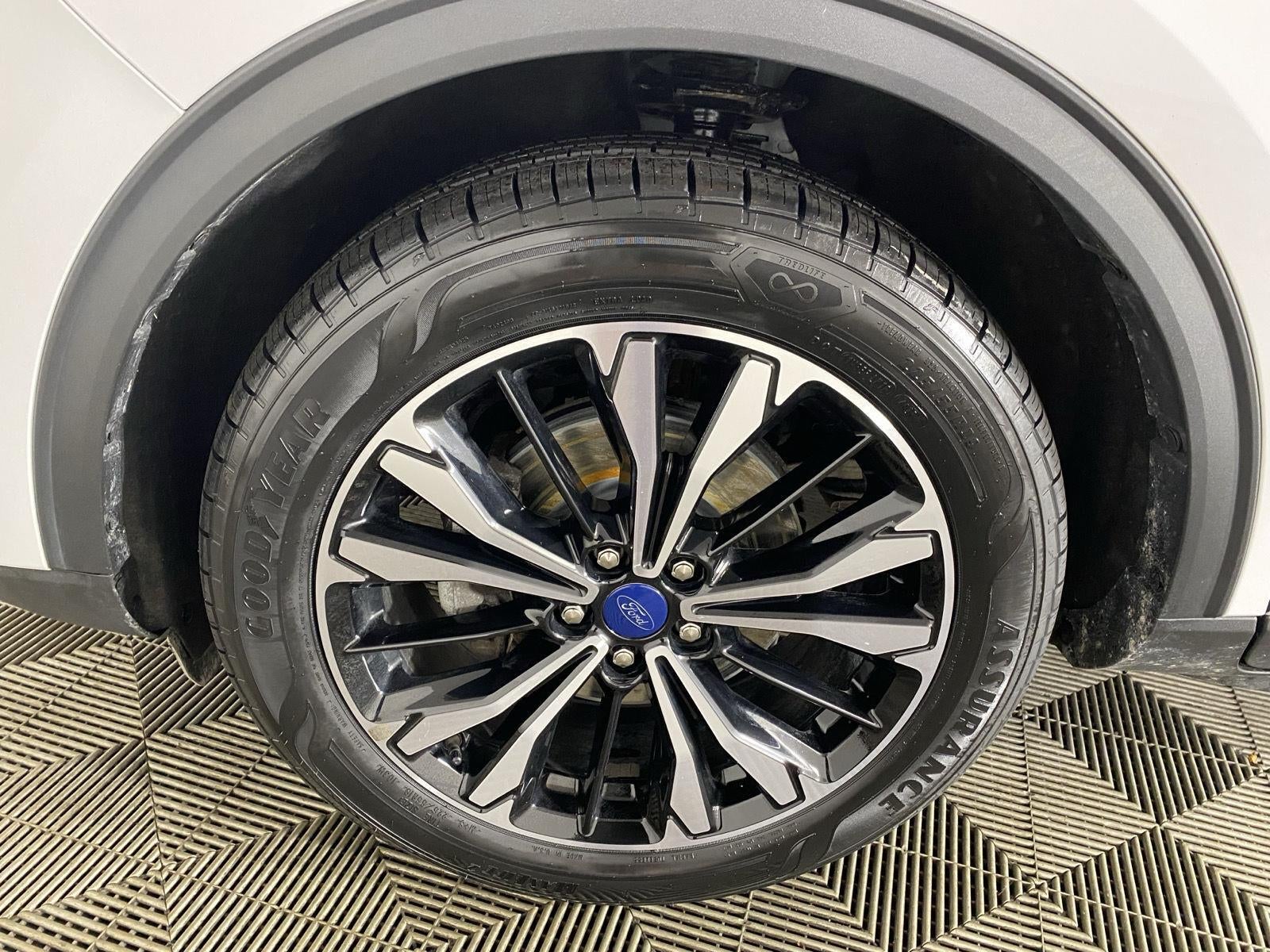2022 Ford Escape SE Hybrid