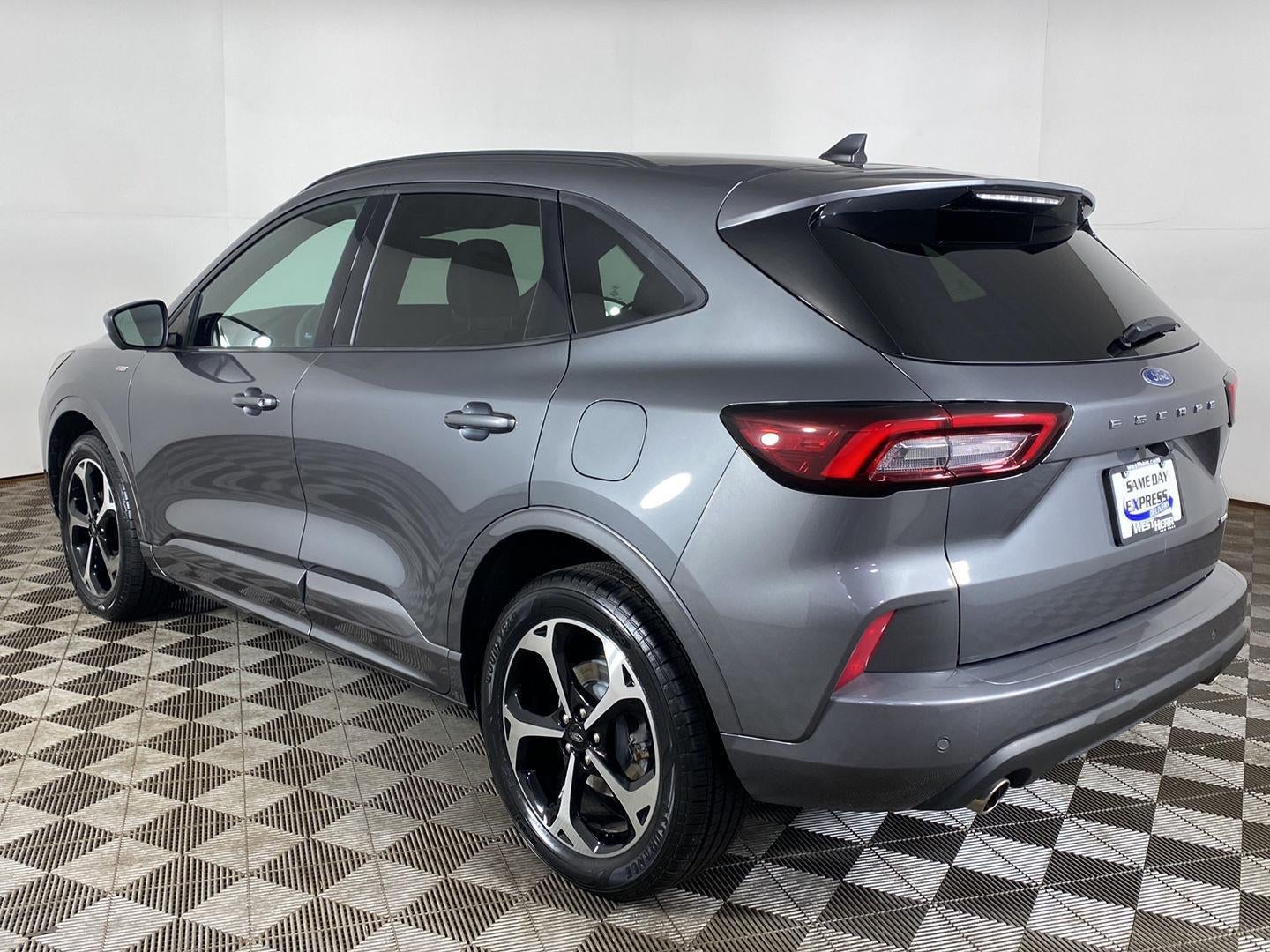 2023 Ford Escape ST-Line Elite