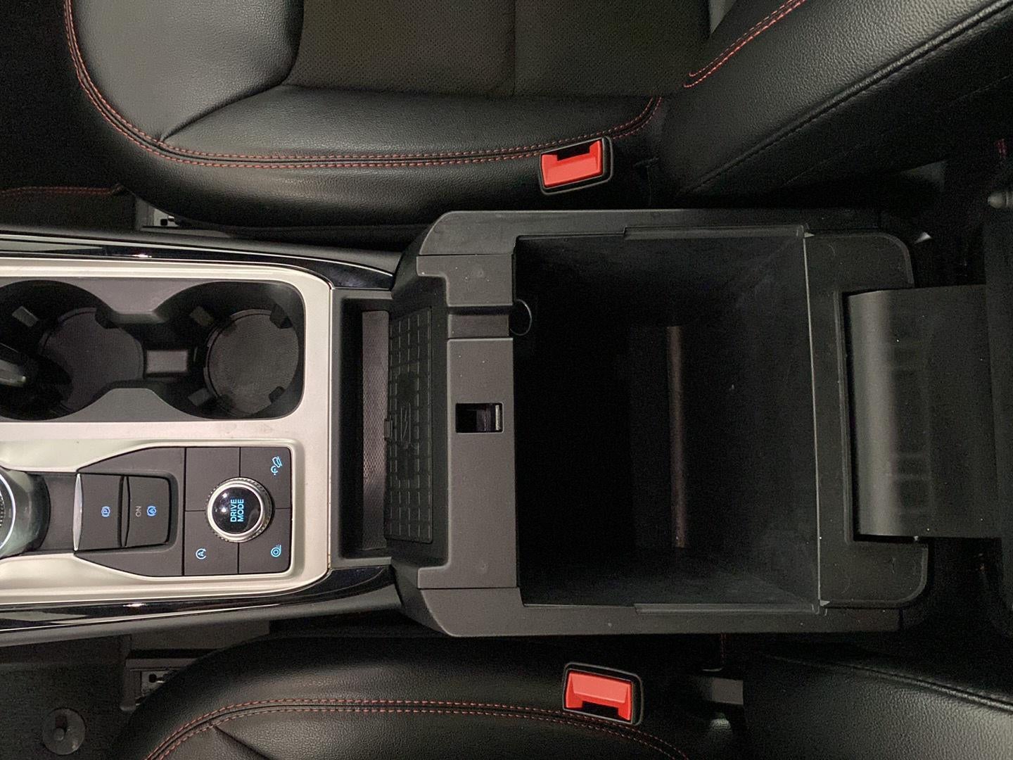 2024 Ford Explorer ST-Line