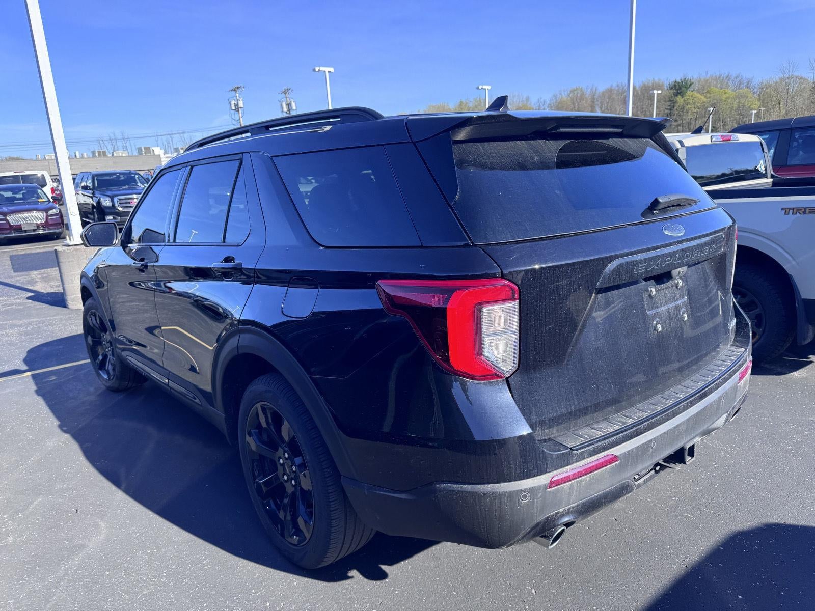 2024 Ford Explorer ST-Line