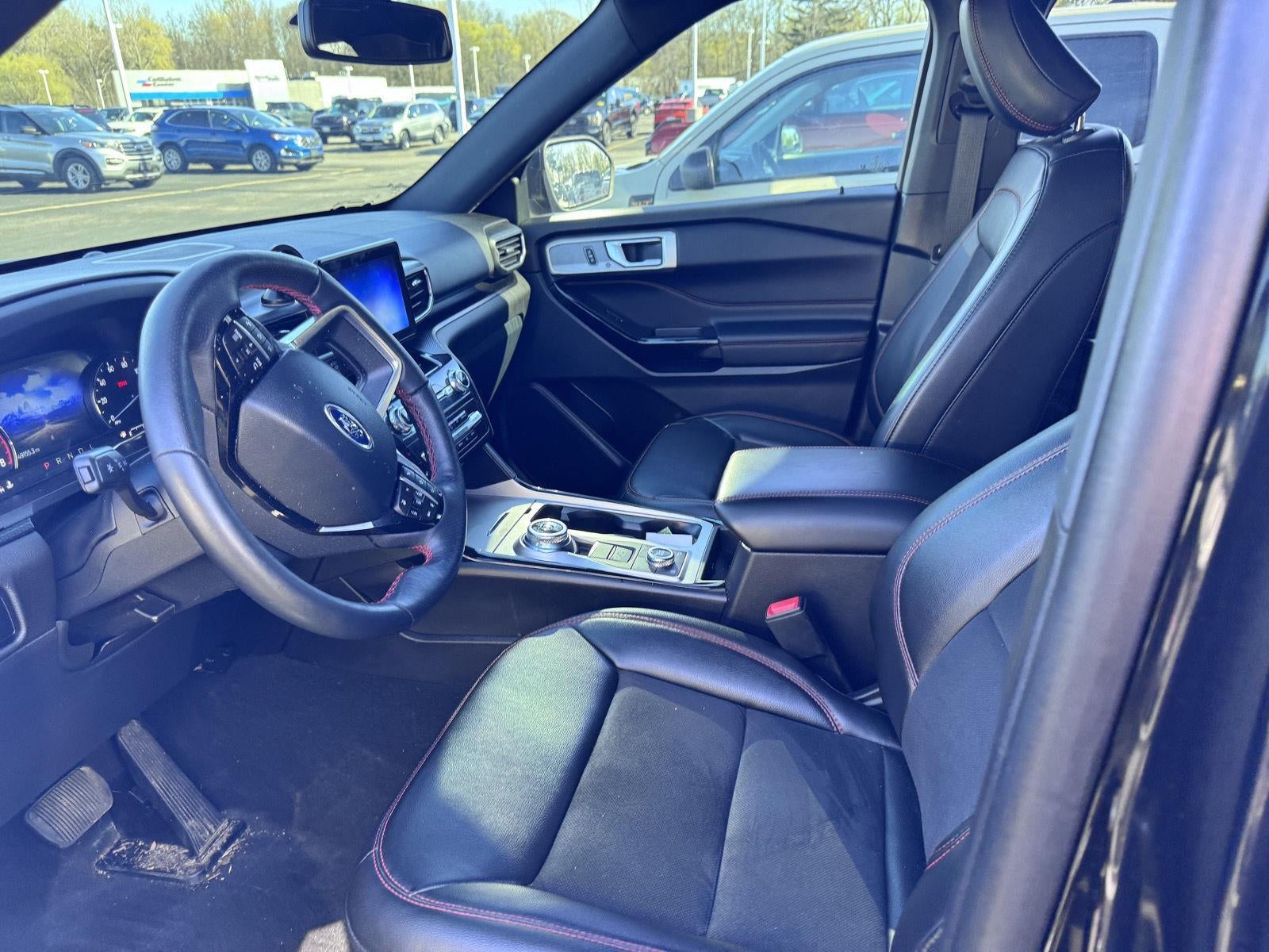 2024 Ford Explorer ST-Line