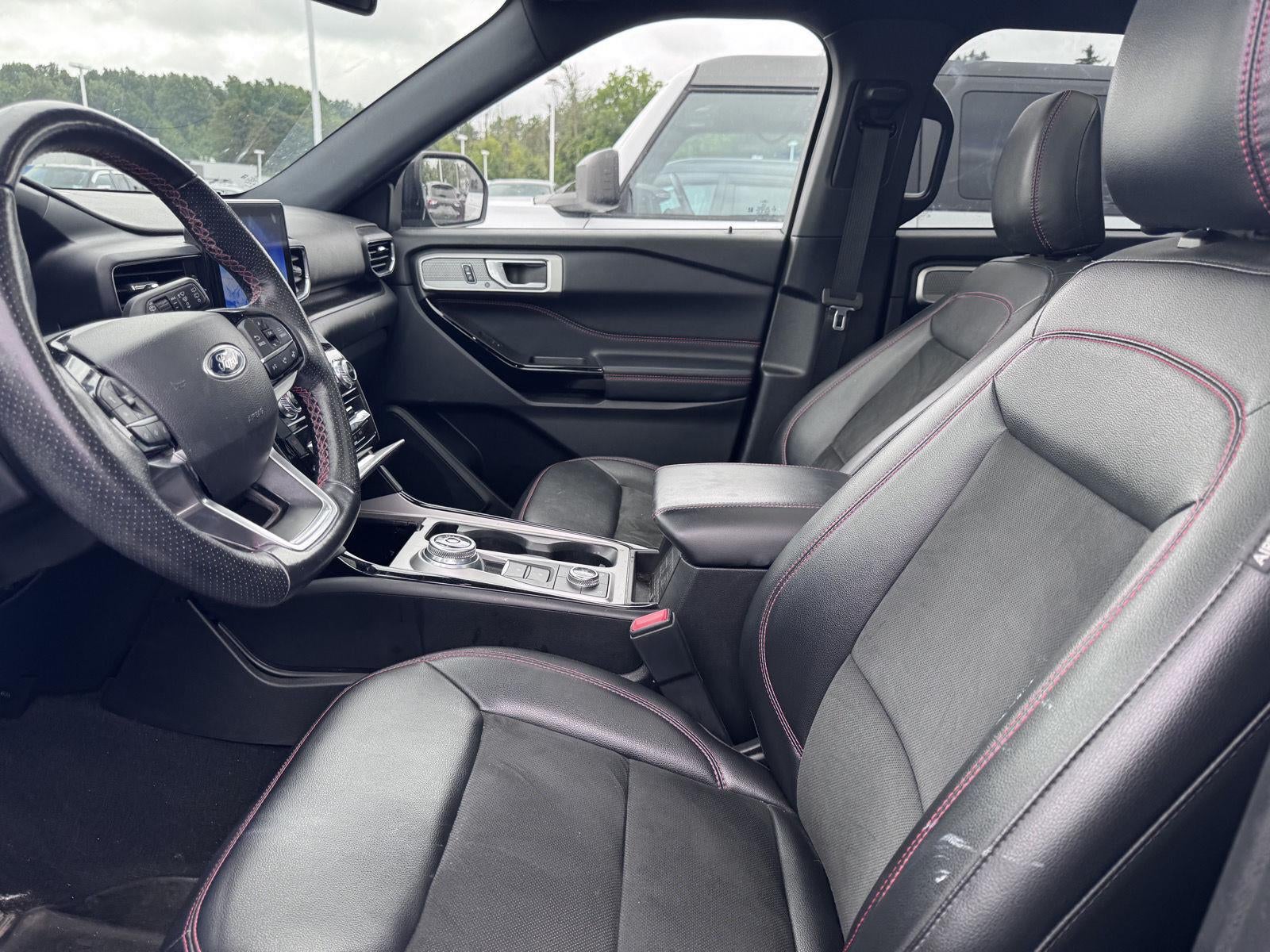 2022 Ford Explorer ST-Line