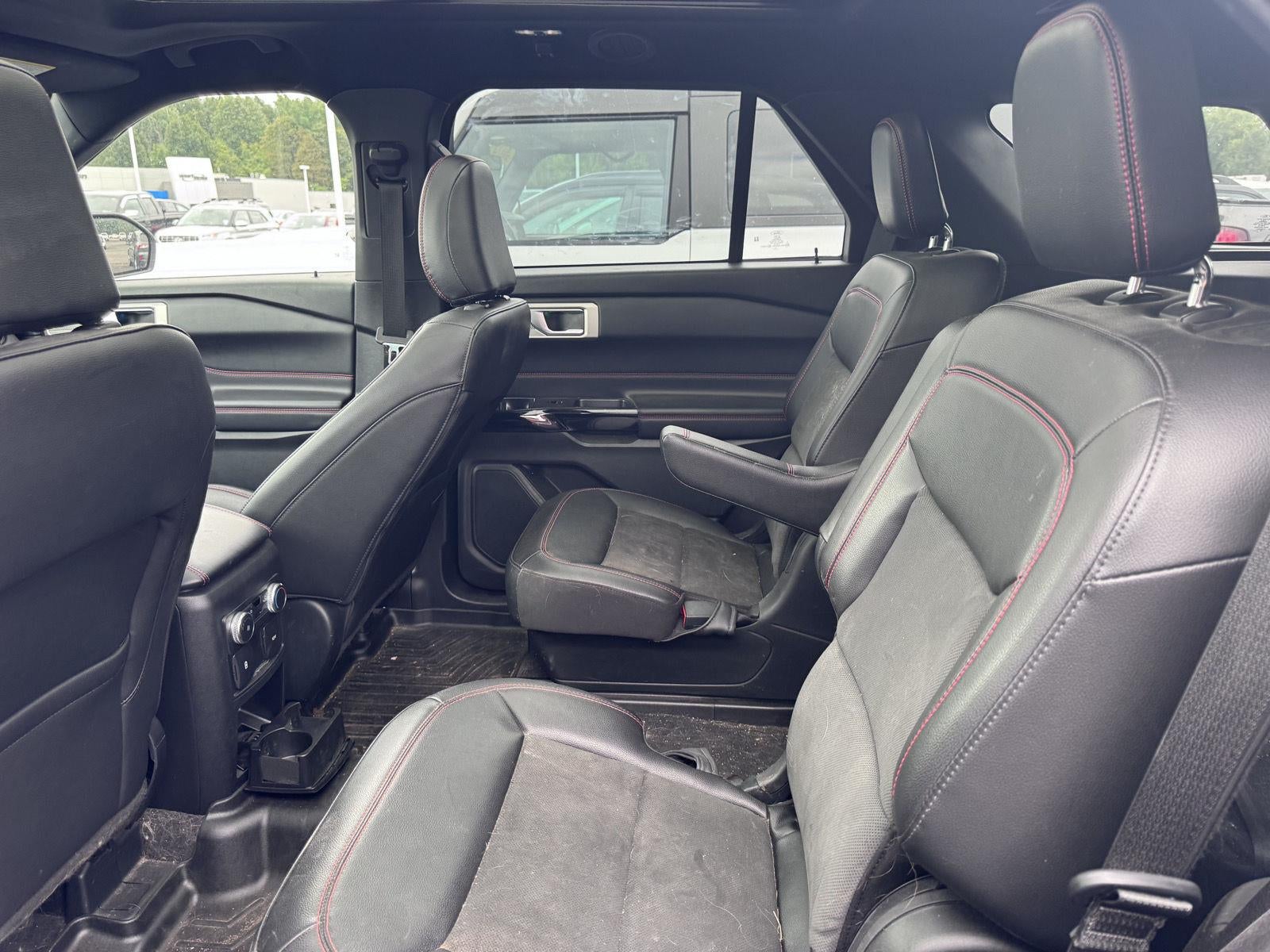 2022 Ford Explorer ST-Line