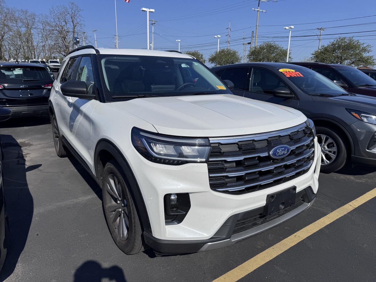 2026 Ford Explorer Active w/200A Pkg