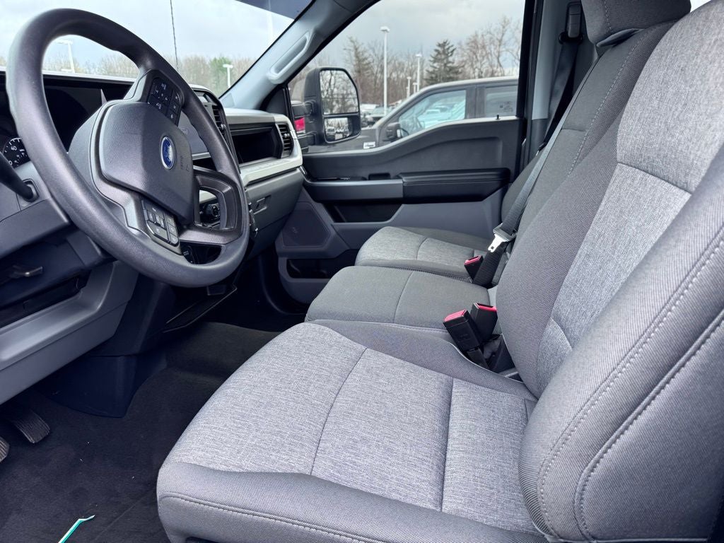 2025 Ford F-350SD XL