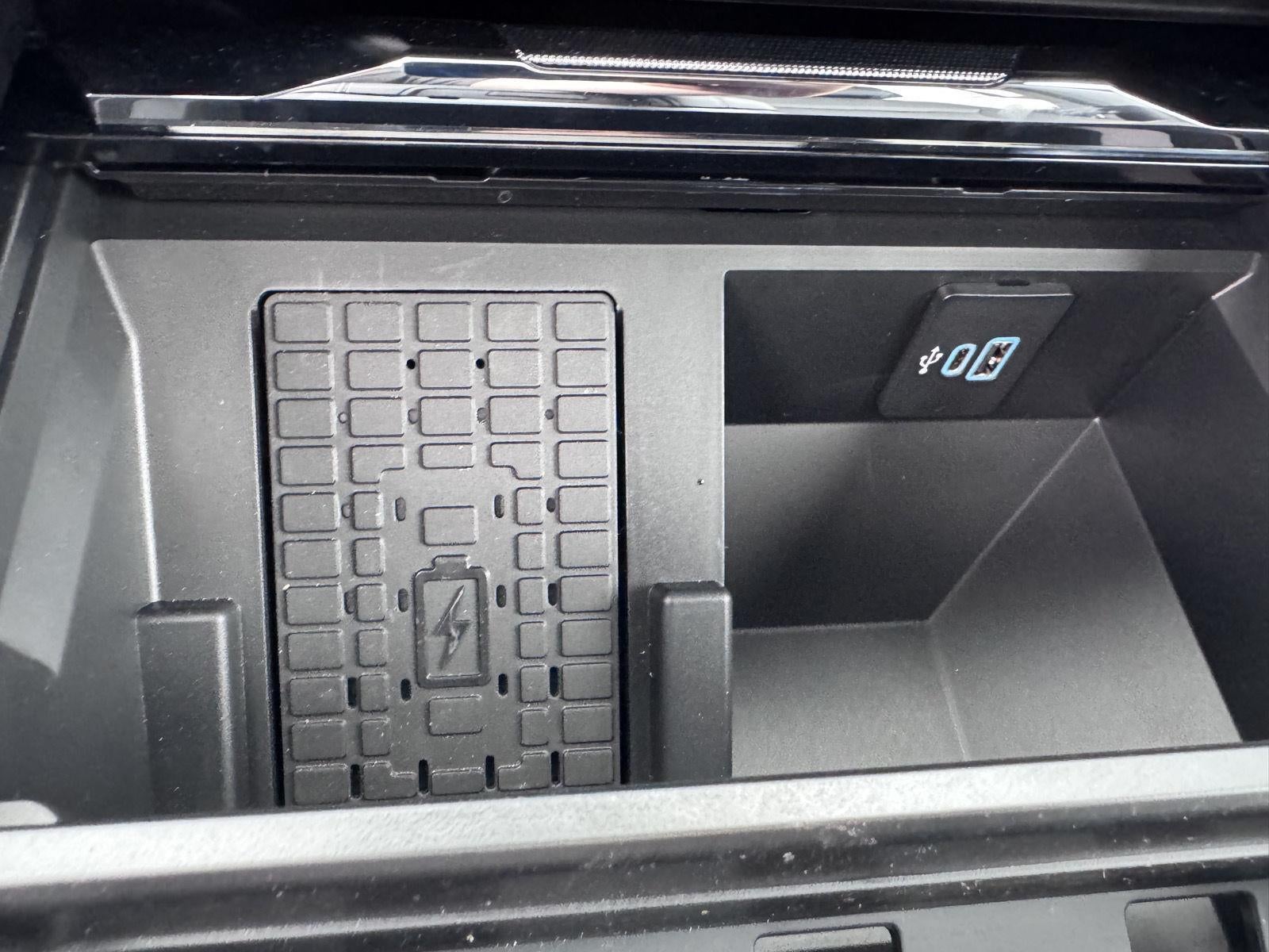 2026 Ford Super Duty F-350 Lariat