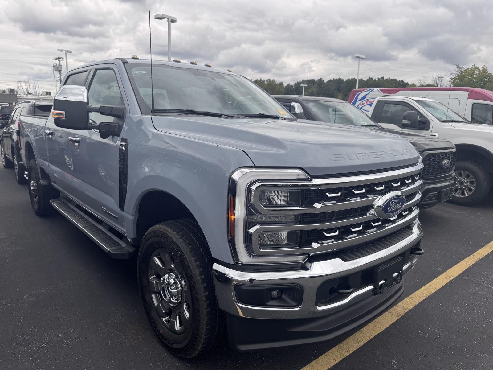2026 Ford Super Duty F-350 Lariat