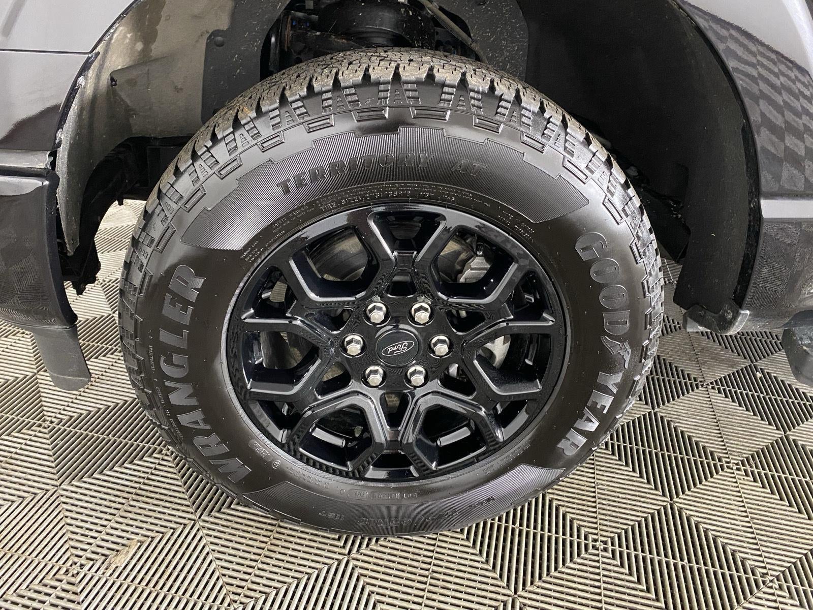 2025 Ford F-150 Base