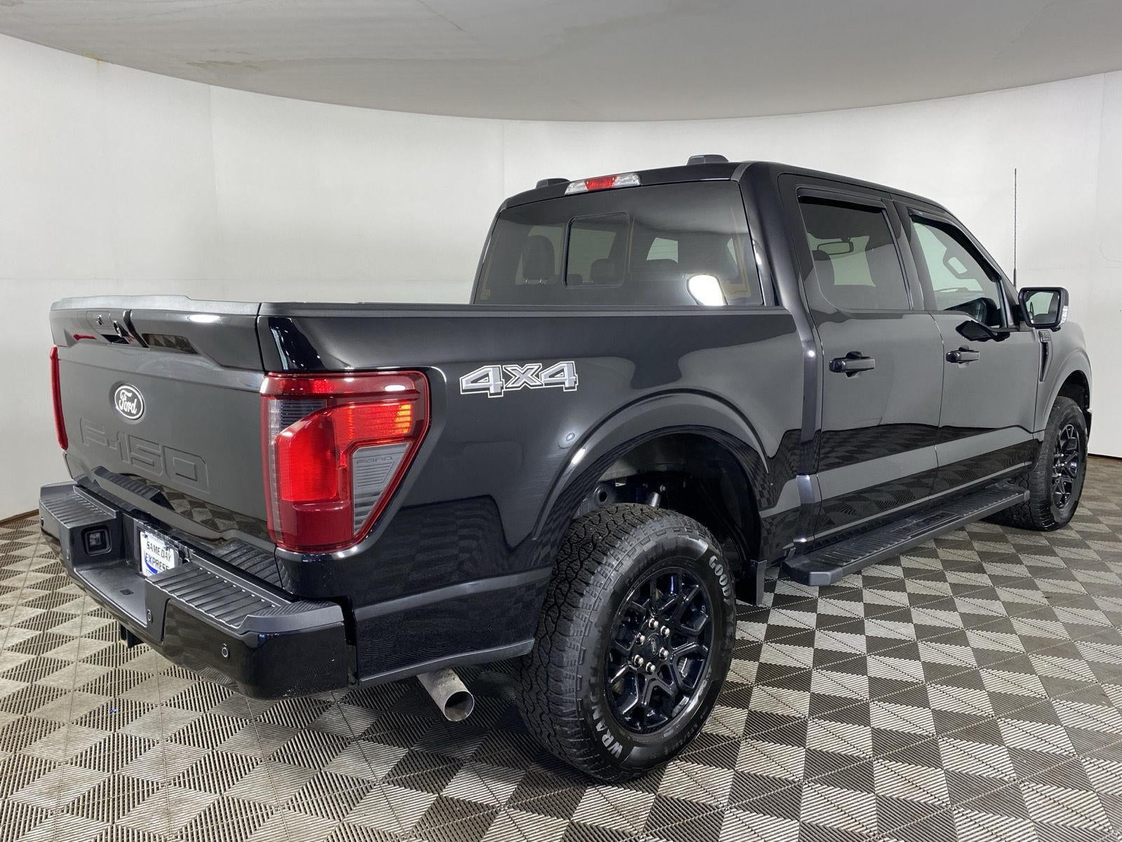 2025 Ford F-150 Base