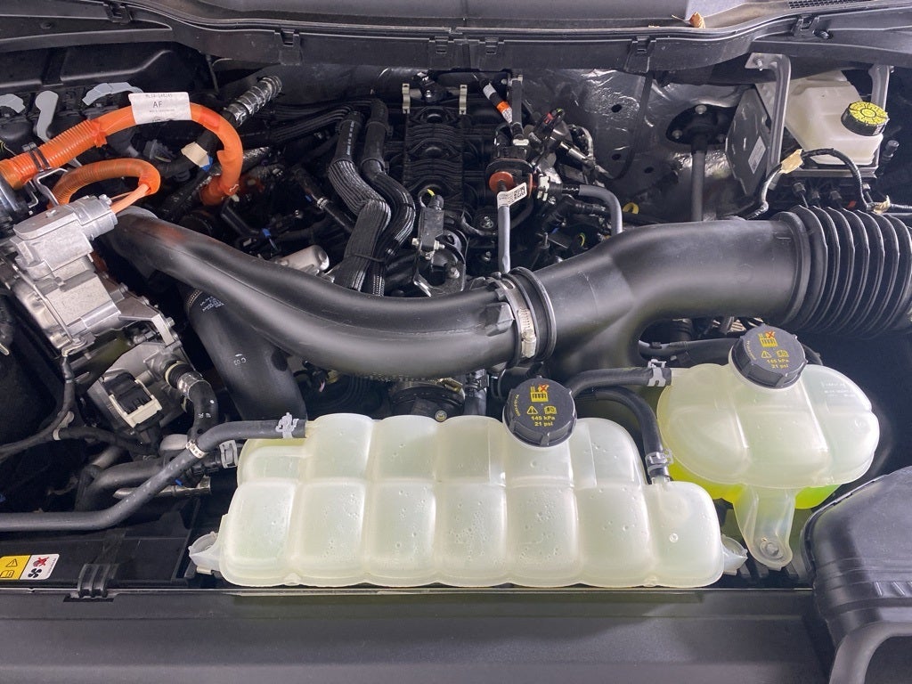 2025 Ford F-150 XLT SuperCrew