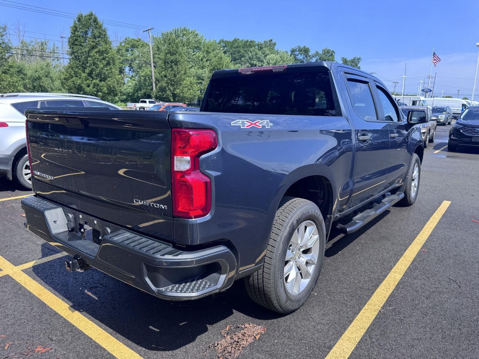 2021 Chevrolet Silverado 1500 Custom