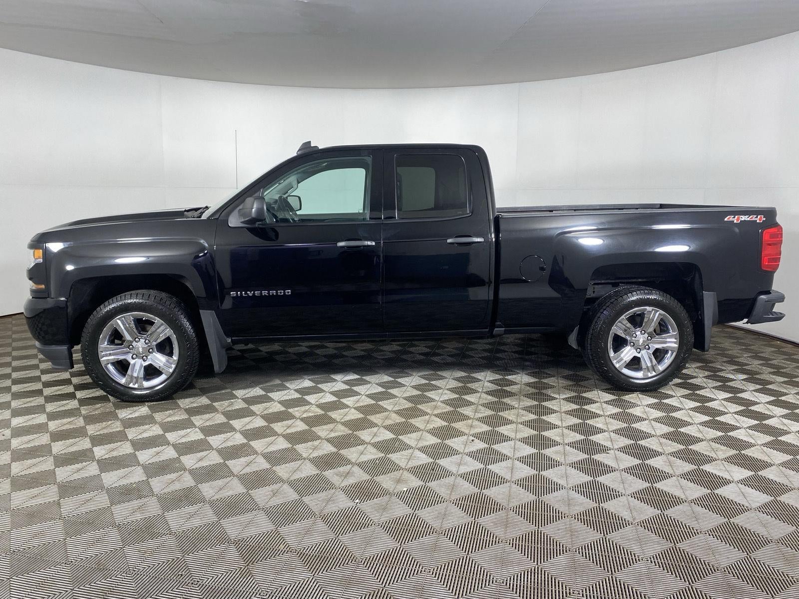 2017 Chevrolet Silverado 1500 Custom