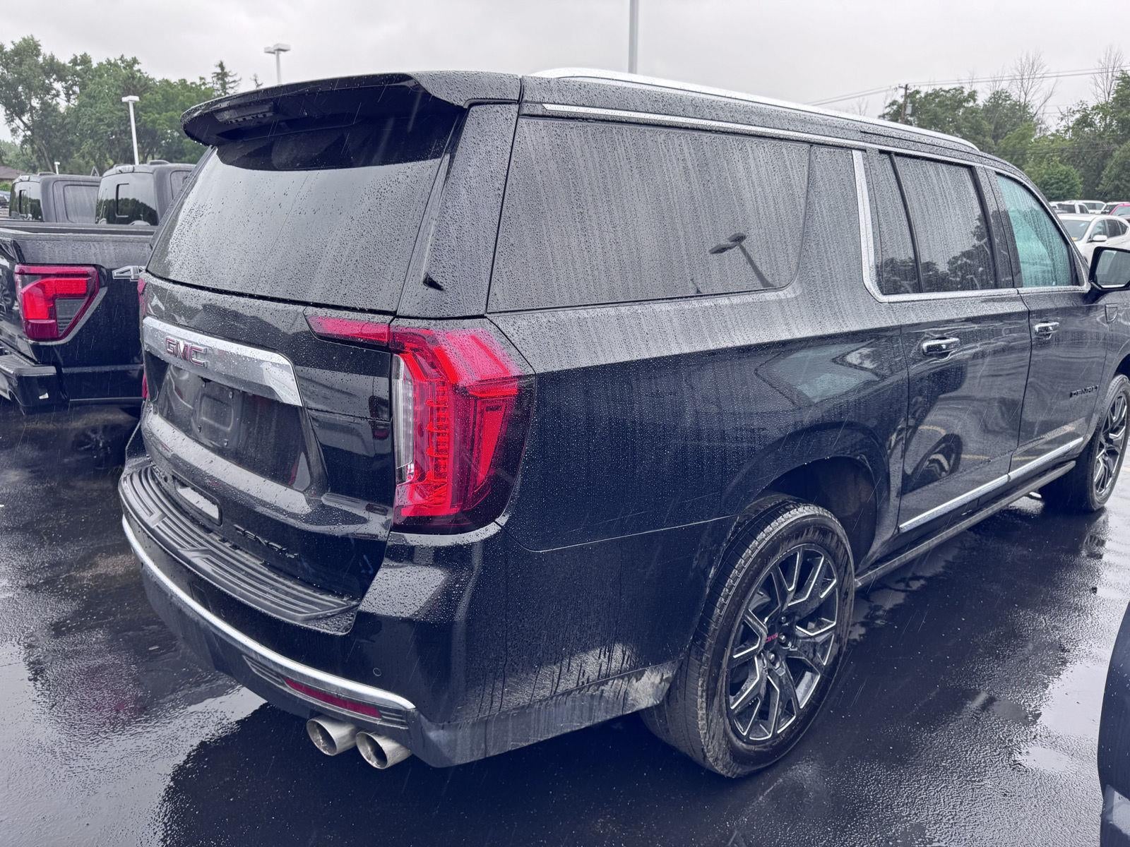2023 GMC Yukon XL Denali