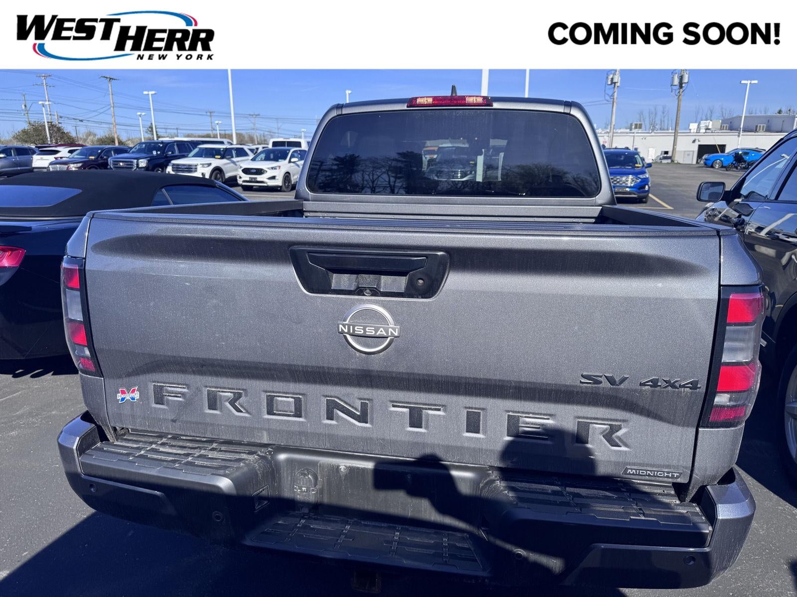 2023 Nissan Frontier SV