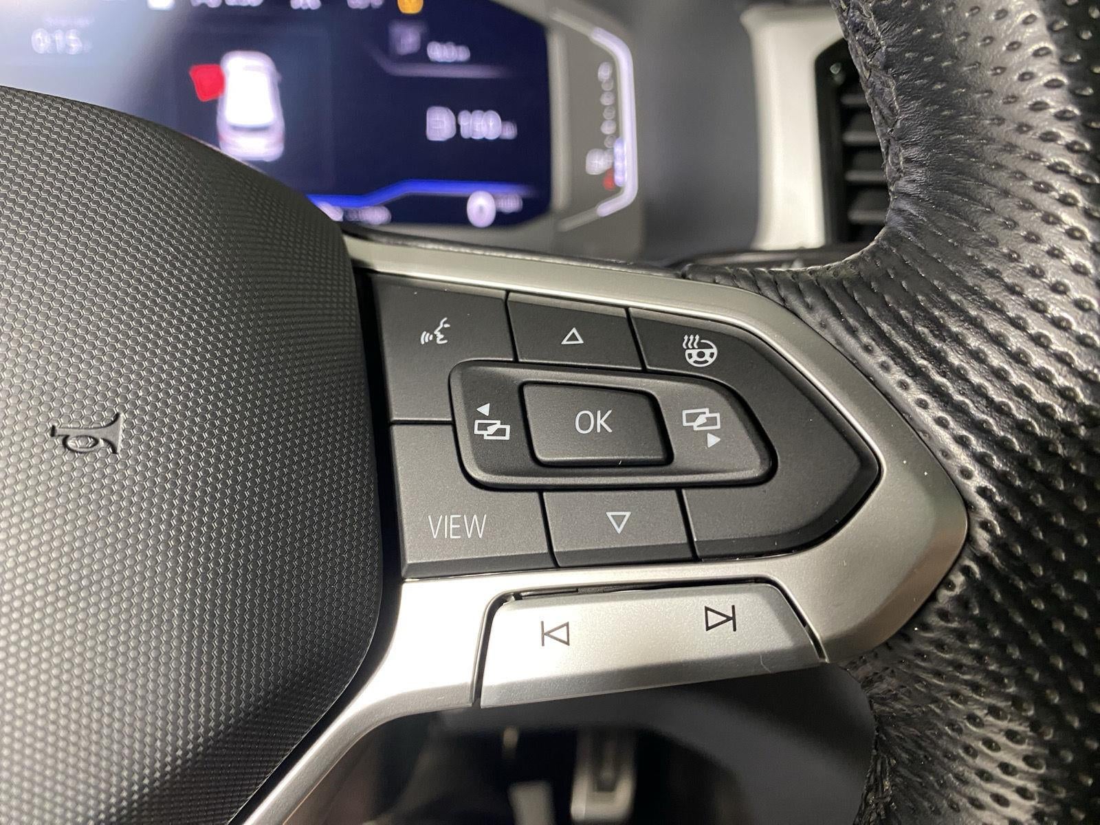 2023 Volkswagen Atlas Cross Sport 2.0T SEL R-Line Black