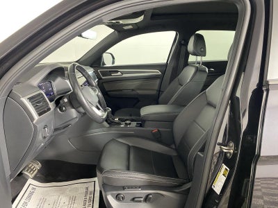 2023 Volkswagen Atlas Cross Sport 2.0T SEL R-Line Black