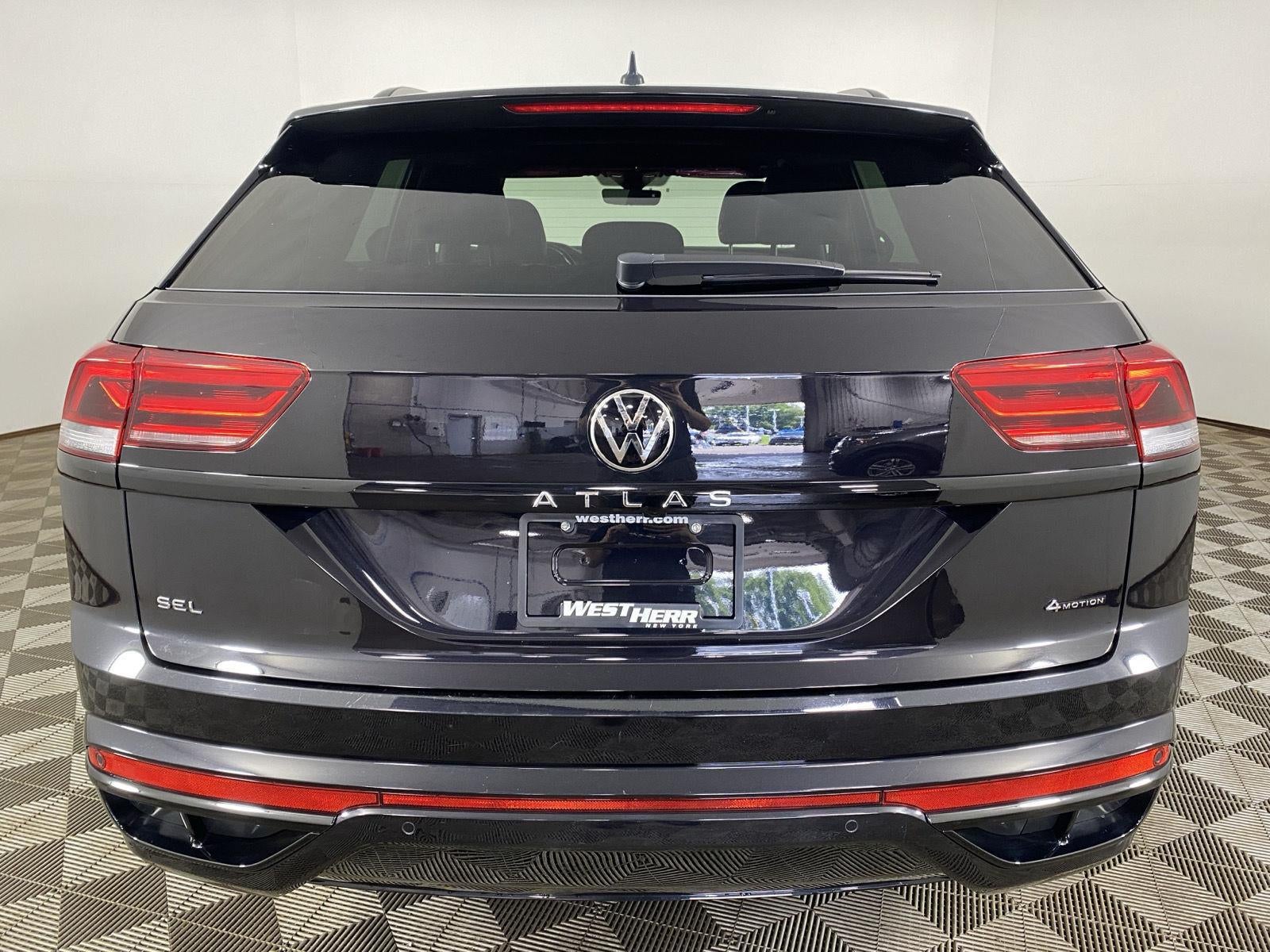 2023 Volkswagen Atlas Cross Sport 2.0T SEL R-Line Black