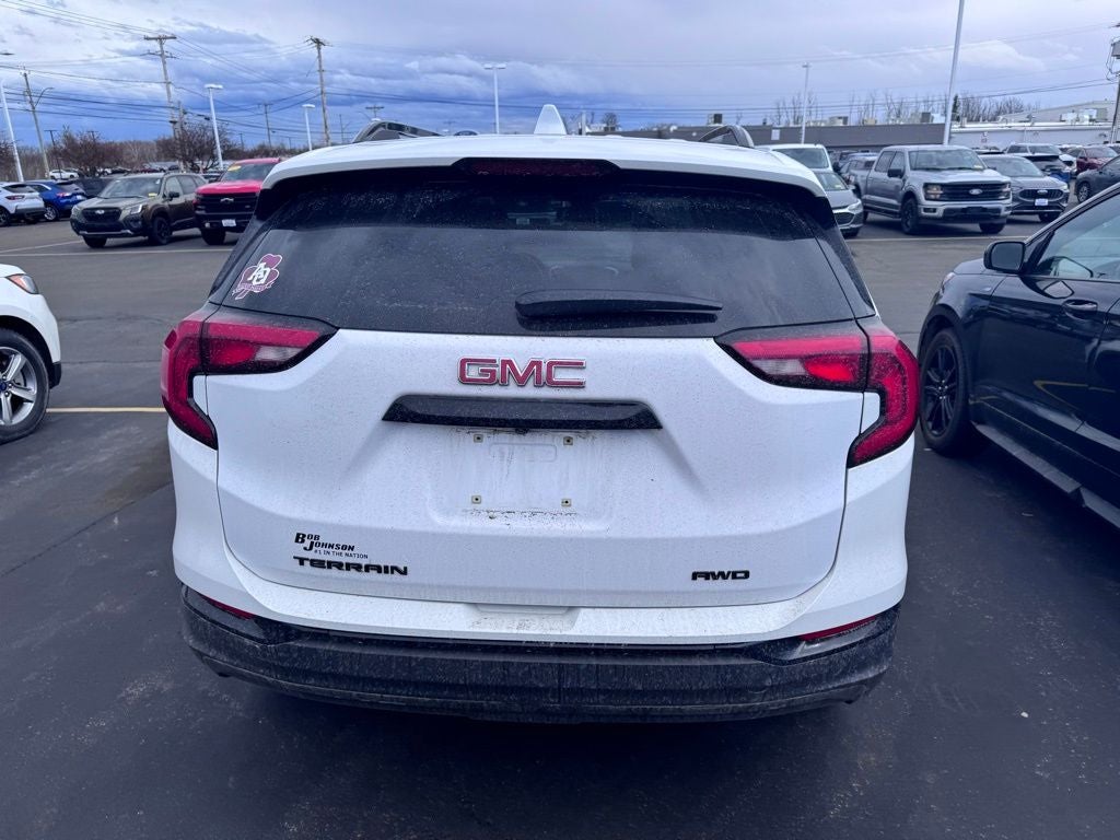 2021 GMC Terrain SLE