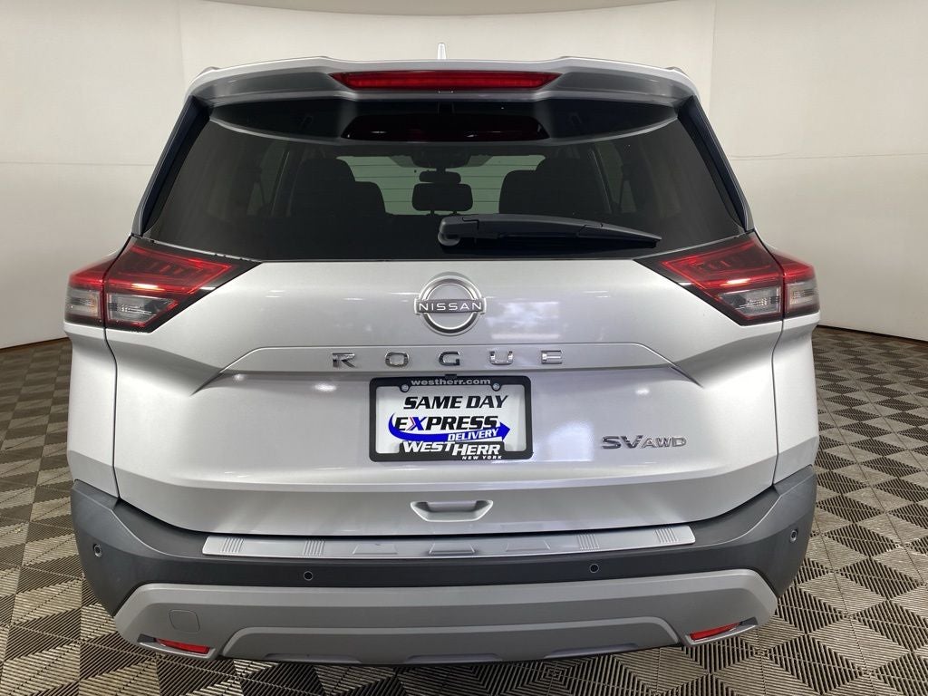 2022 Nissan Rogue SV