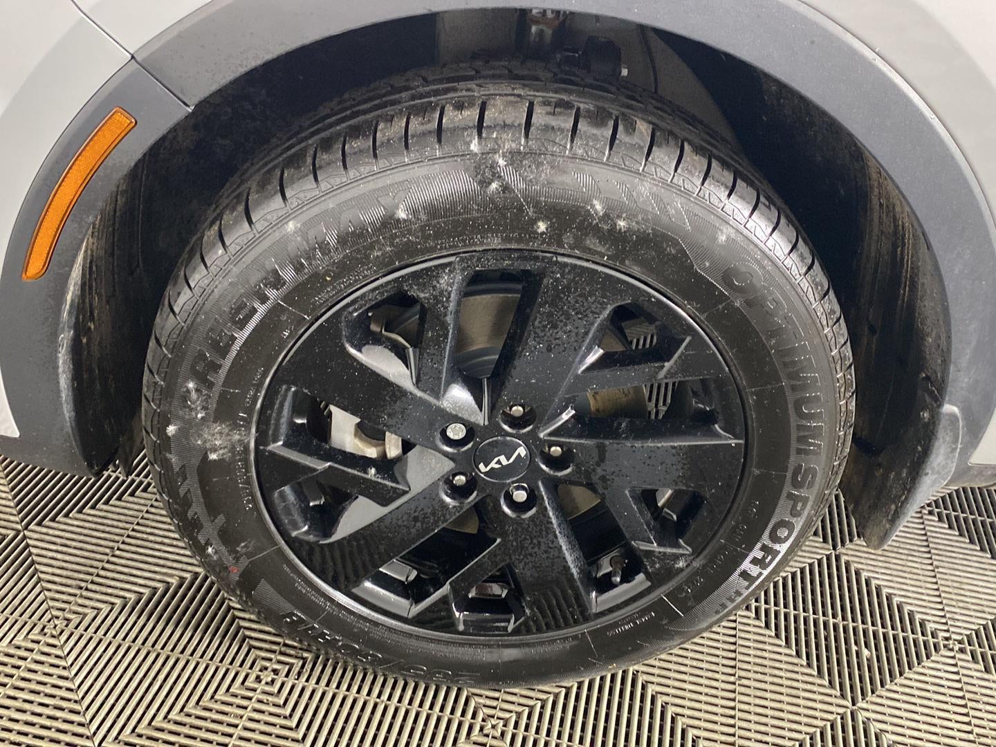 2023 Kia Sorento X-Line S