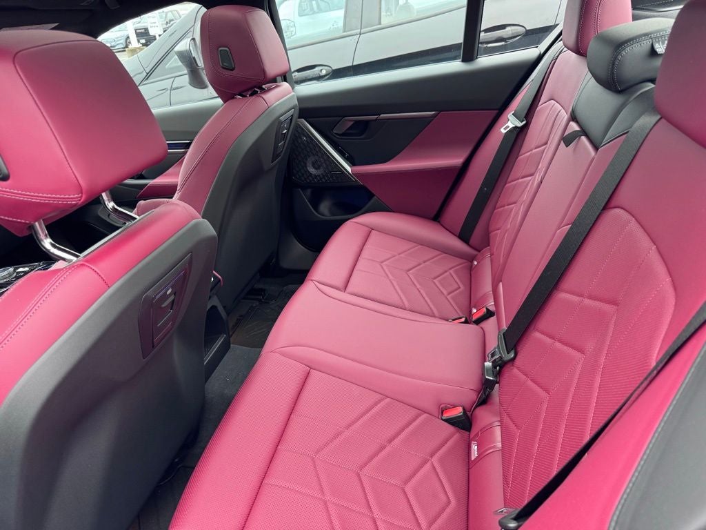 2026 BMW 5 Series 550e xDrive