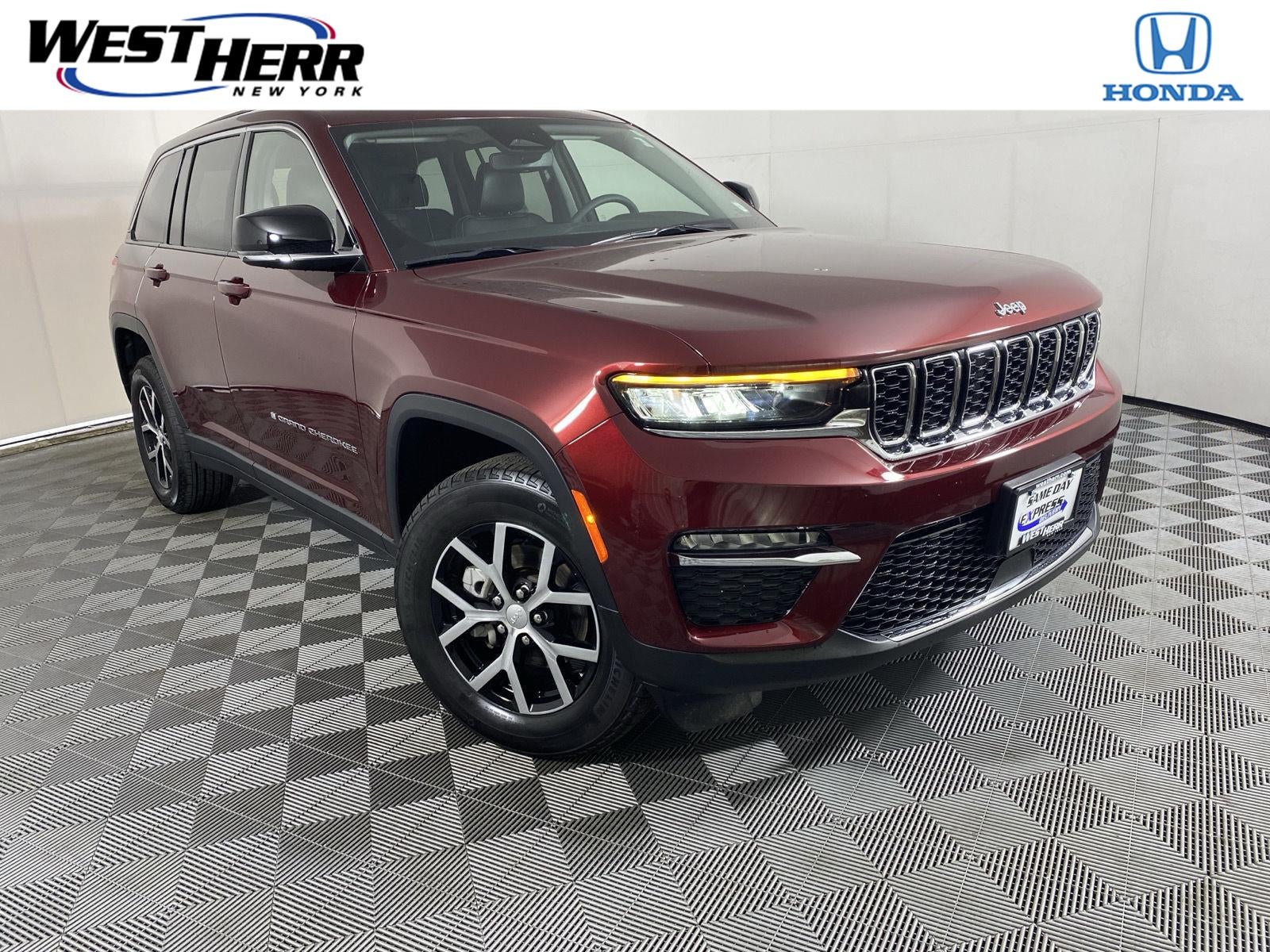 2023 Jeep Grand Cherokee Base