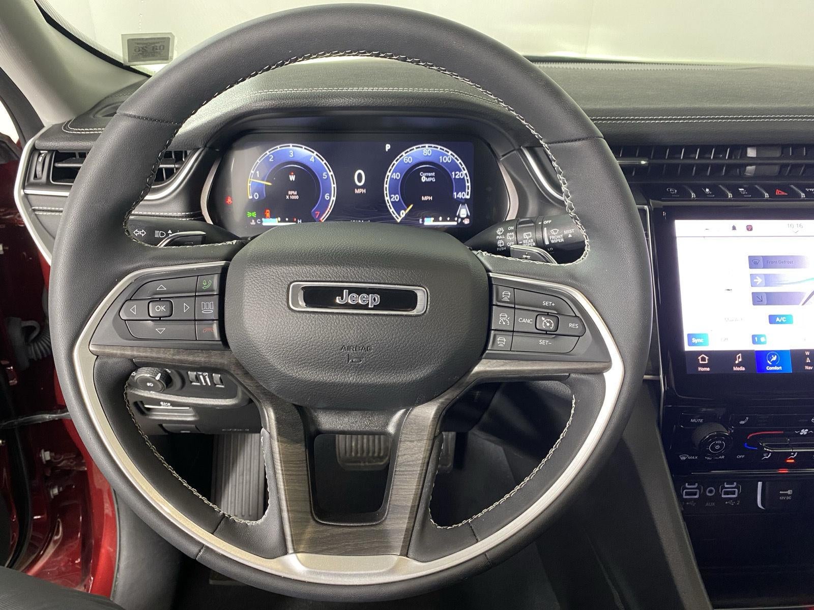 2023 Jeep Grand Cherokee Base
