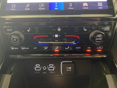 2023 Jeep Grand Cherokee Base