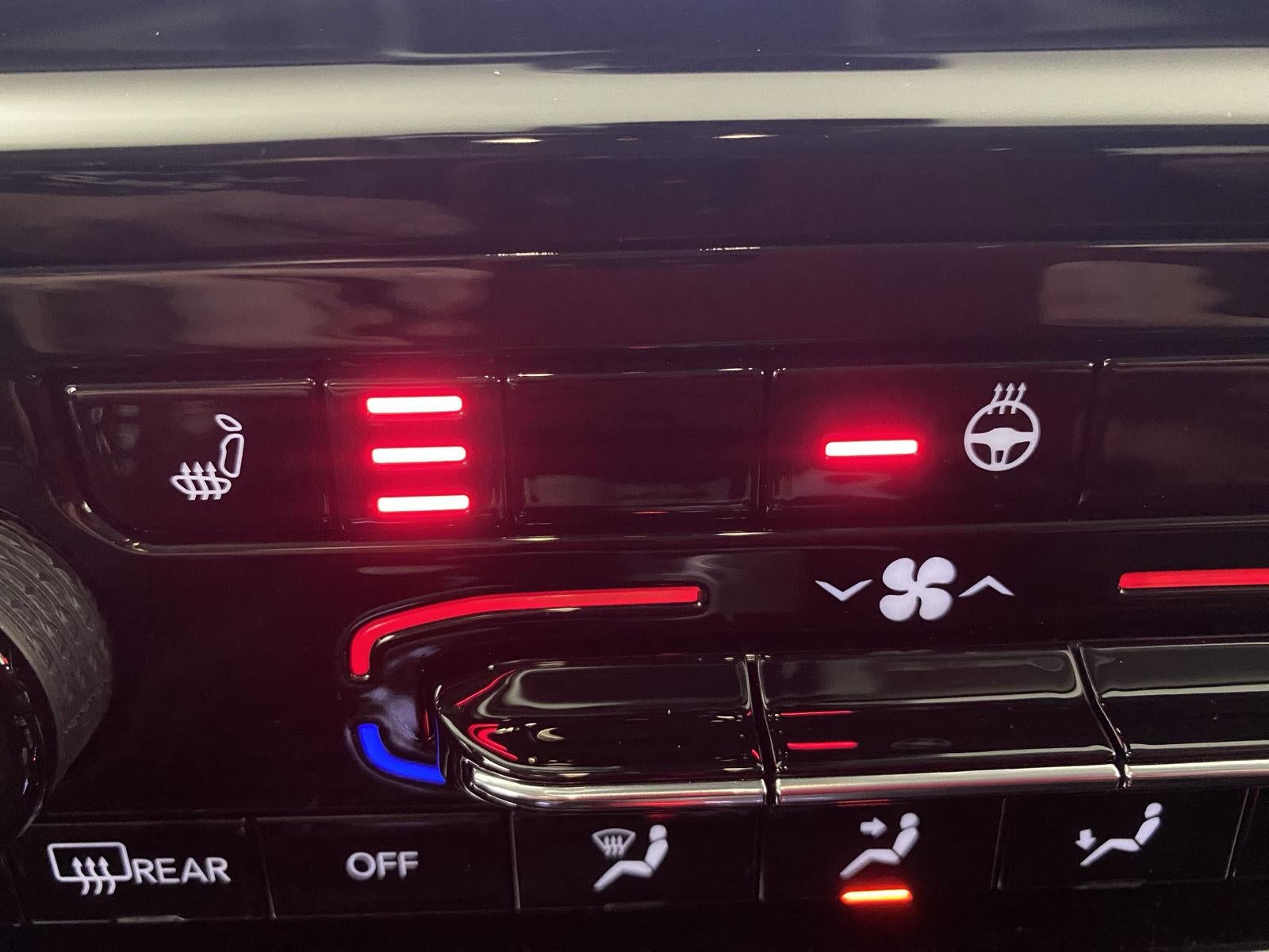 2023 Jeep Grand Cherokee Base