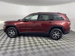 2023 Jeep Grand Cherokee Base