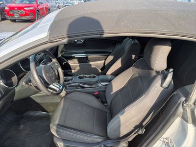 2015 Ford Mustang V6