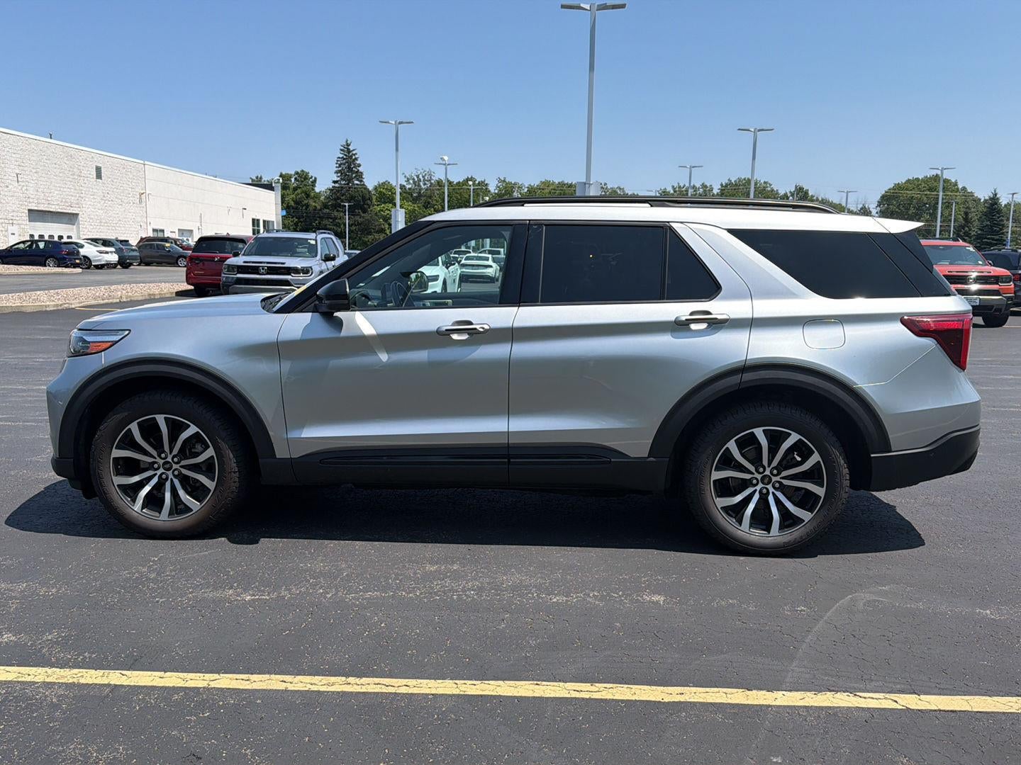 2021 Ford Explorer ST
