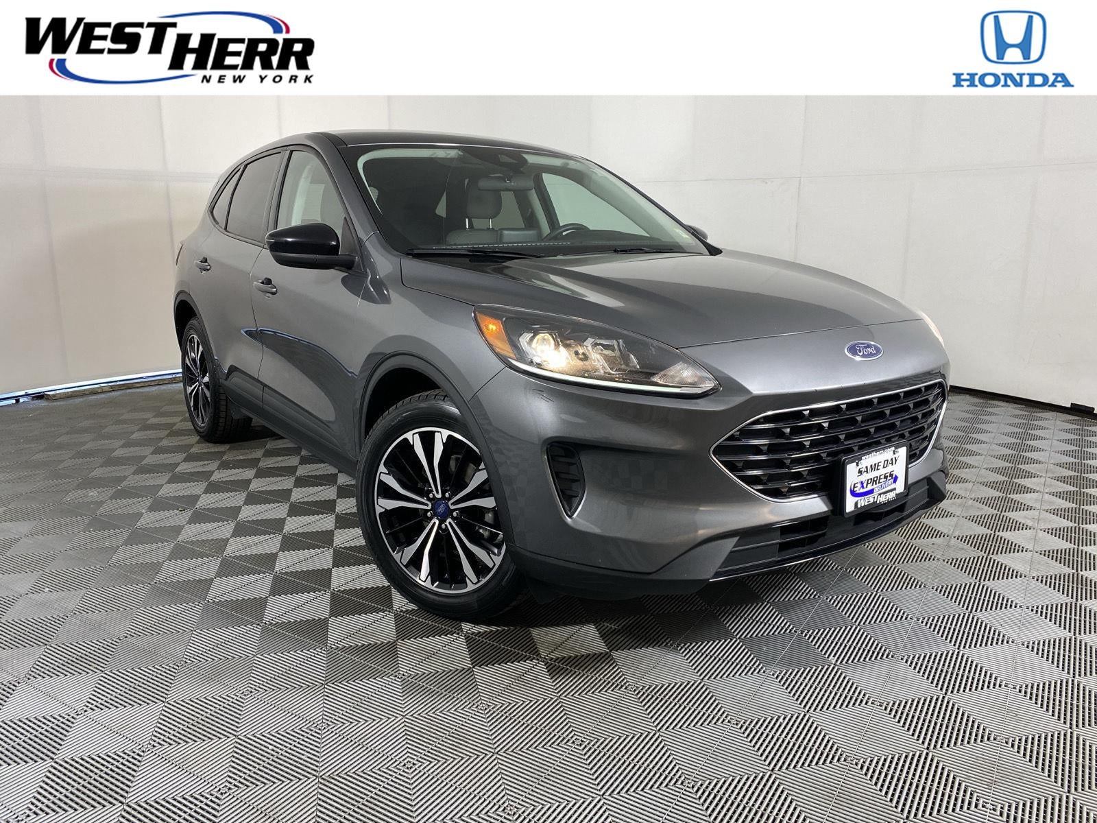 2022 Ford Escape SE Hybrid