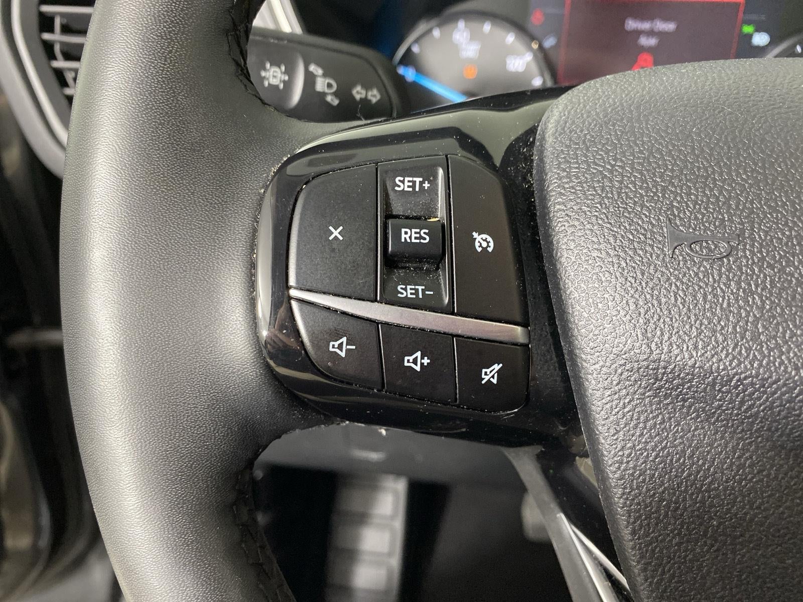 2022 Ford Escape SE Hybrid