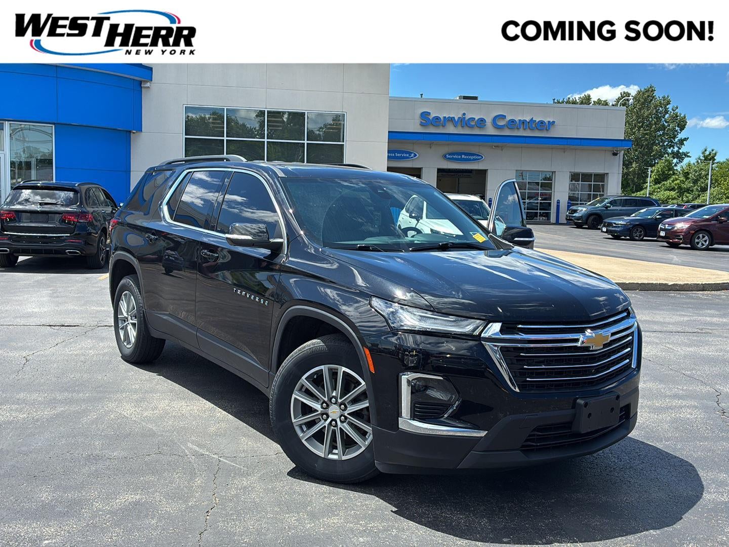 2023 Chevrolet Traverse LT Cloth