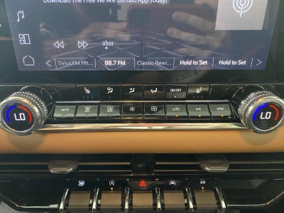 2024 GMC Canyon 4WD AT4